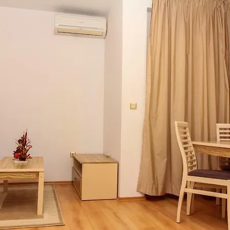 Aparthotel Guest Salena 2*