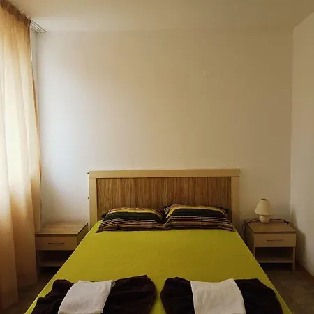 Guest Salena Aparthotel 2*